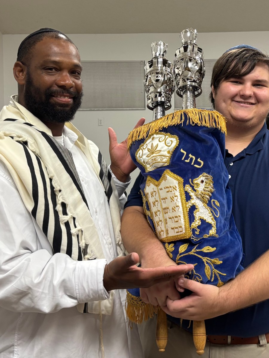 From boy to man: Jewish lay leader impresses his congregants…